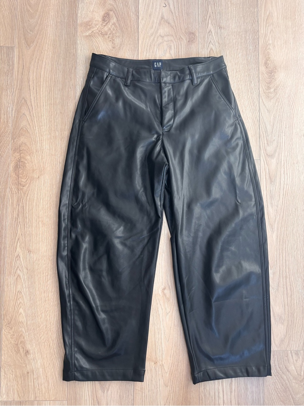 GAP Women's Black Faux Leather Barrel Jeans